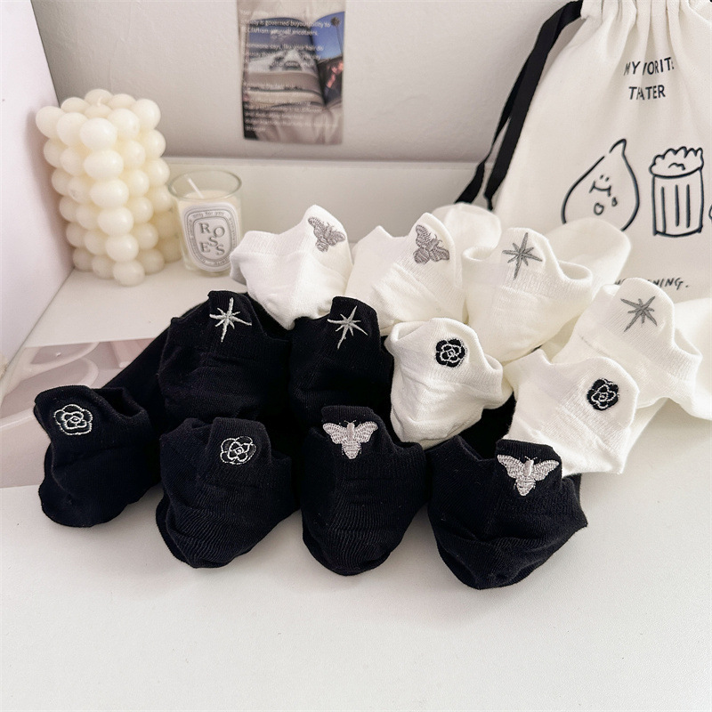 6 Pair Luxury Brand Women Sock - Embroidery On Socks ulasan dan harga