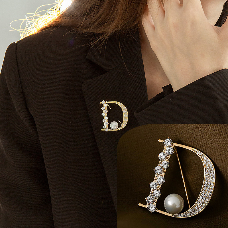Luxury Rhinestone Letter D Bro - Embroidery Letter M ulasan dan harga