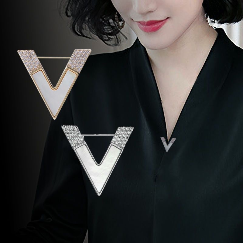 Luxury Rhinestone Letter D Bro - Embroidery Letter M ulasan dan harga