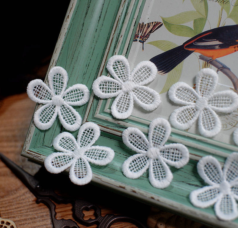 White flower lace cloth patch  - Embroidery Letter M ulasan dan harga