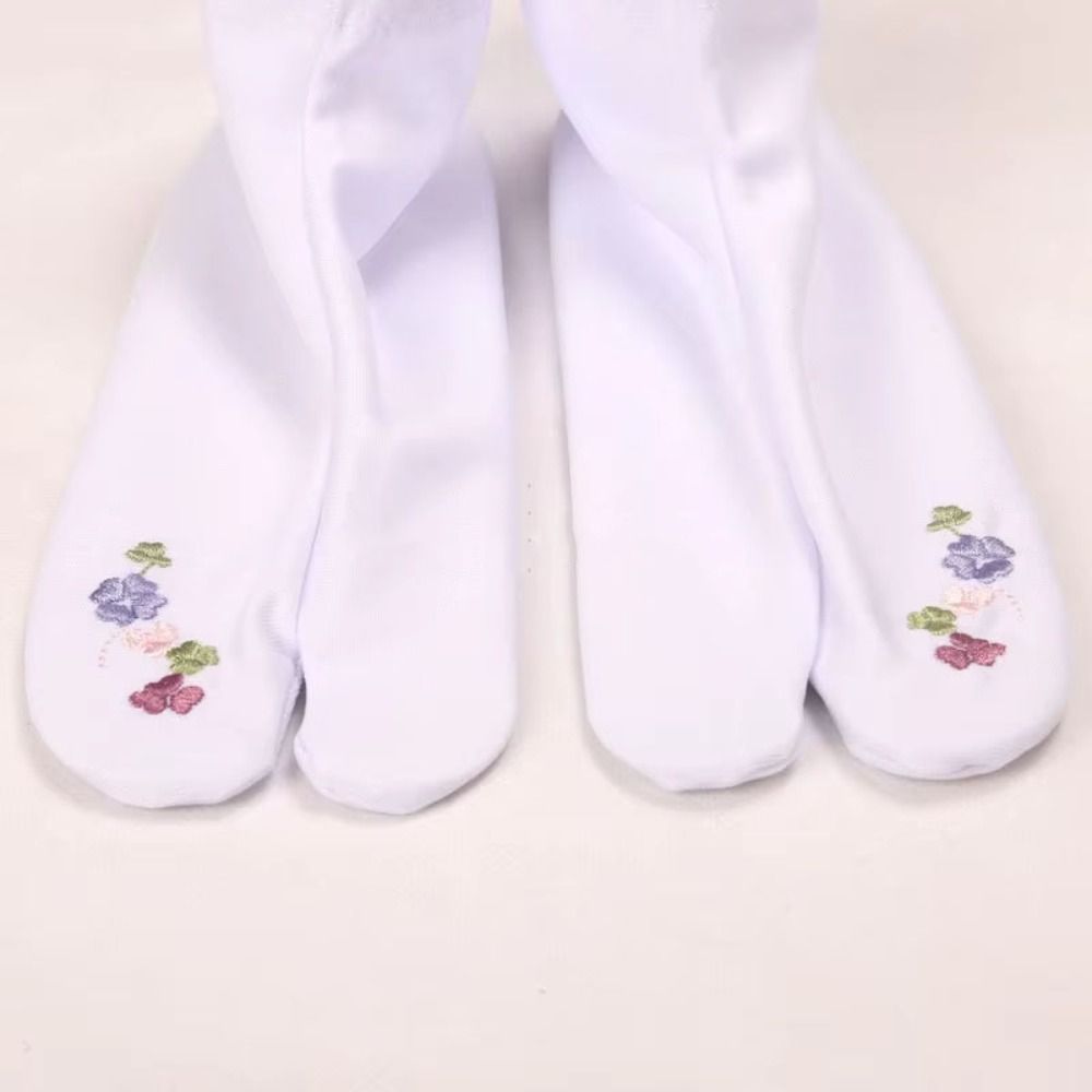 Embroidery Flower Two Toed Soc - Embroidery On Socks ulasan dan harga