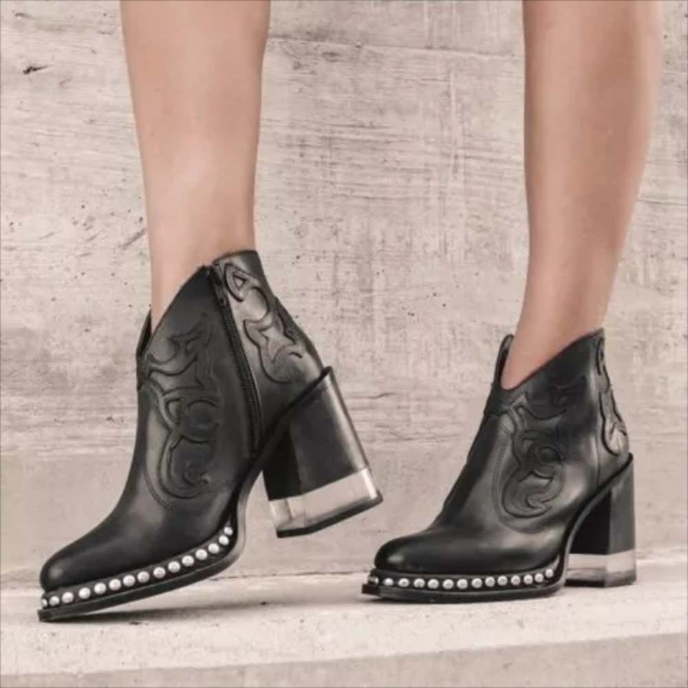 New Autumn Winter Women Ankle  - Embroidery On Socks ulasan dan harga